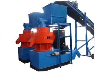 China Kleinkapazitätsgeflügel-hölzerne Kugel-Mühle mit automatischer Schmiermittel-Pumpe fournisseur